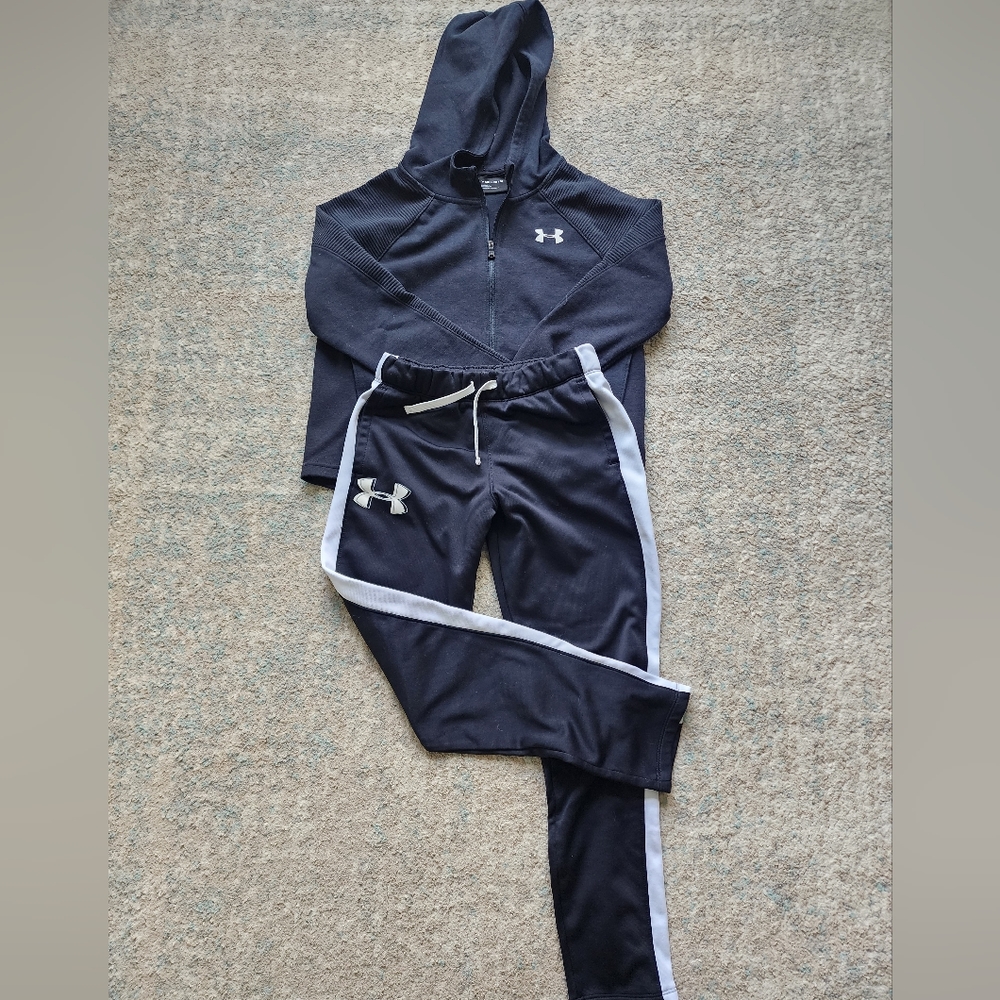Under Armour Fleece Pants and Jacket, Youth M